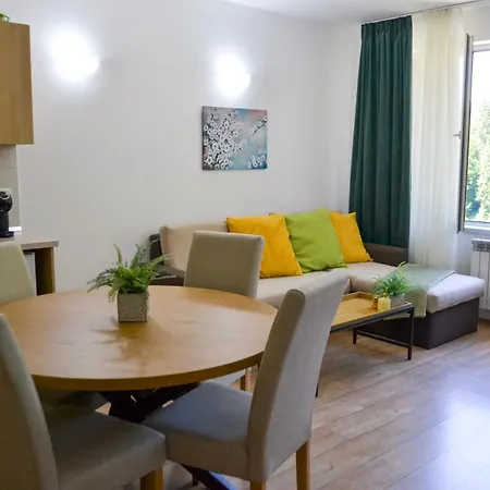 Forest View * Παμπόροβο