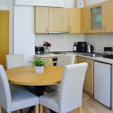 Forest View Παμπόροβο